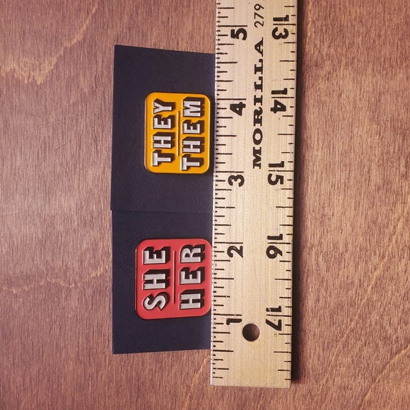 Pronoun Pins - Picture 11 of 11